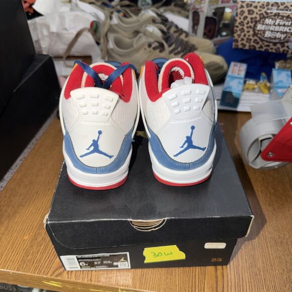 Nike Air Jordan 4 Retro Messy Room (GS) White Sneakers DR6952-400 Size 6Y Used main image 5